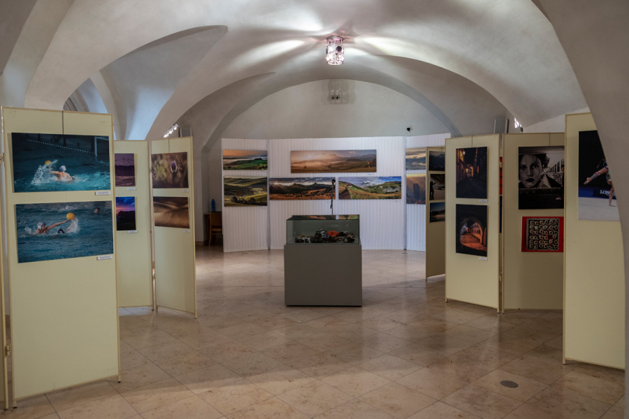 Fotogalerie z vernisáže Romana KŘÍŽE