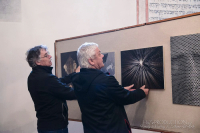 Fotografie z instalace výstavy v Dolních Kounicích