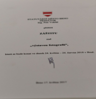 Fotografie z vernisáže výstavy k 30. výročí založení fotoklubu
