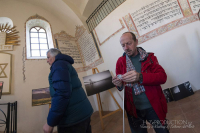 Fotografie z instalace výstavy v Dolních Kounicích